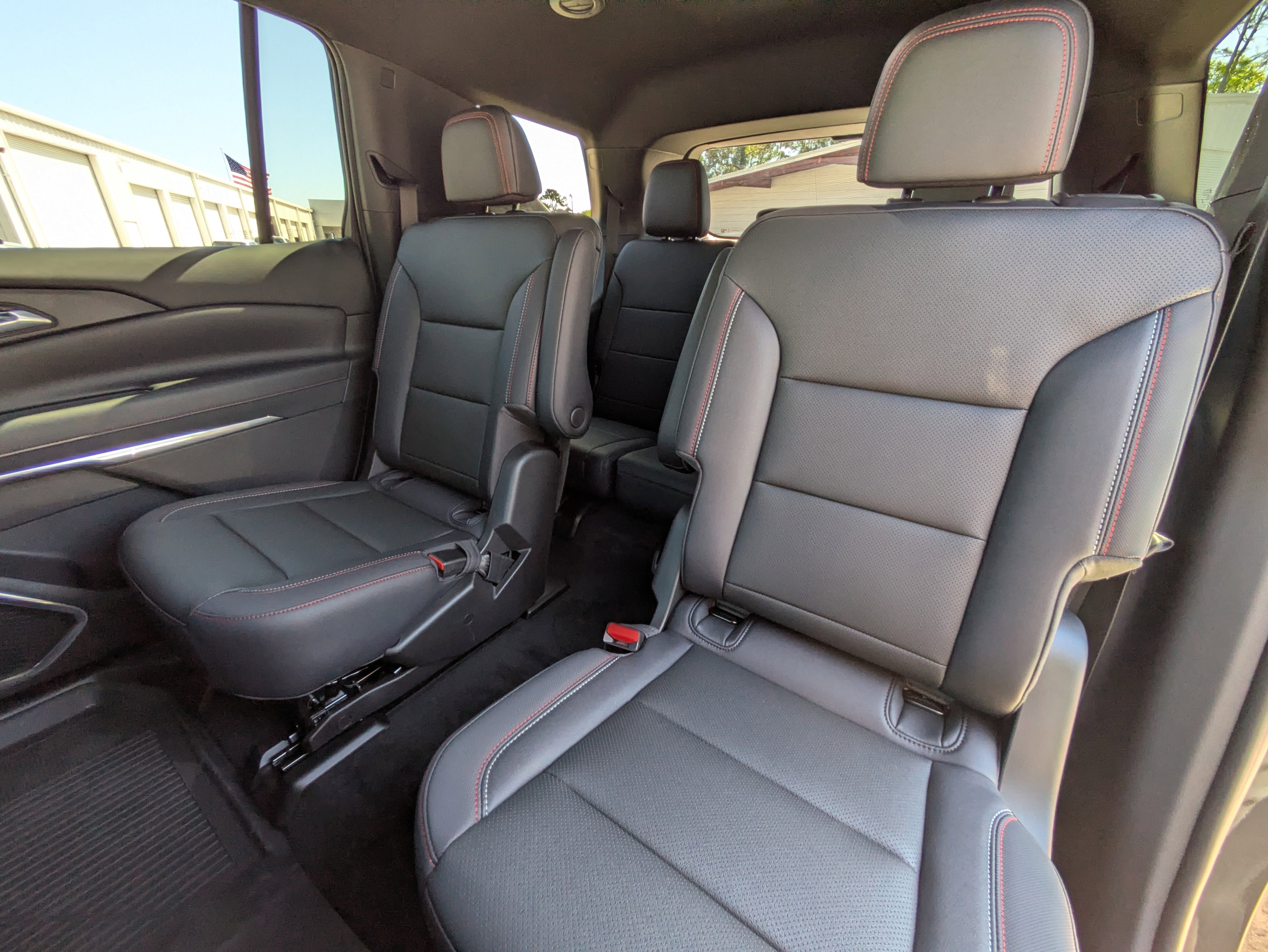 New 2026 Chevrolet Traverse Z71 w/ Enhanced Driving Package AWD/4WD image 10