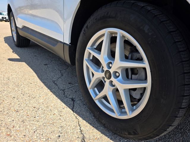 Used 2024 Ford Edge SEL w/ Convenience Package image 43