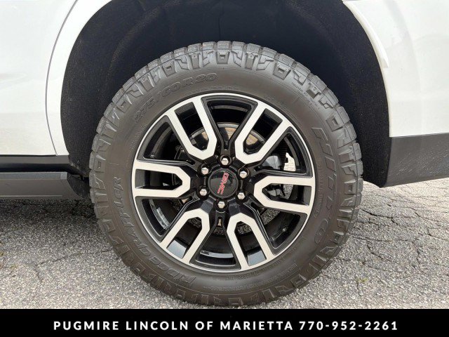 Used 2024 GMC Yukon AT4 w/ AT4 Premium Plus Package AWD/4WD image 20