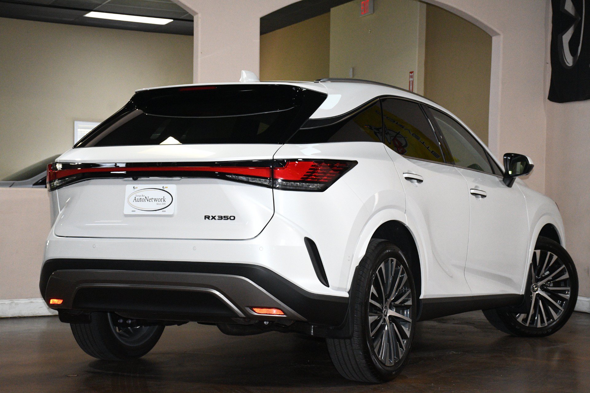 Used 2025 Lexus RX 350 Premium Plus w/ Convenience Package FWD image 5
