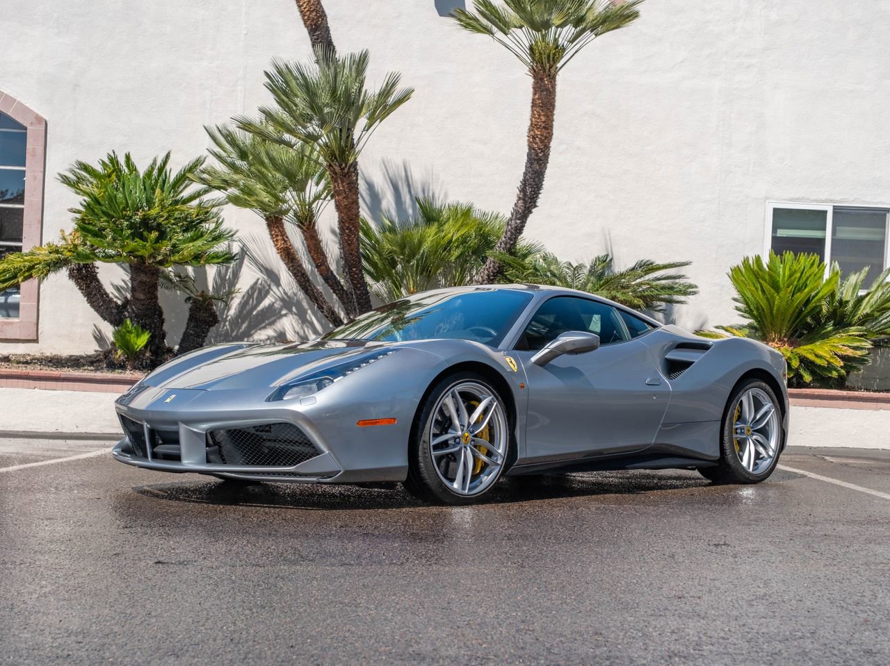 Used 2018 Ferrari 488 GTB image 7