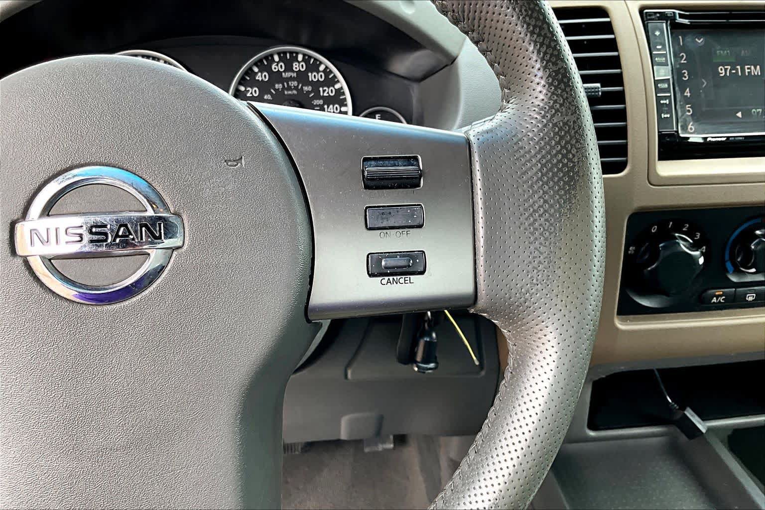 Used 2007 Nissan Frontier LE RWD image 24