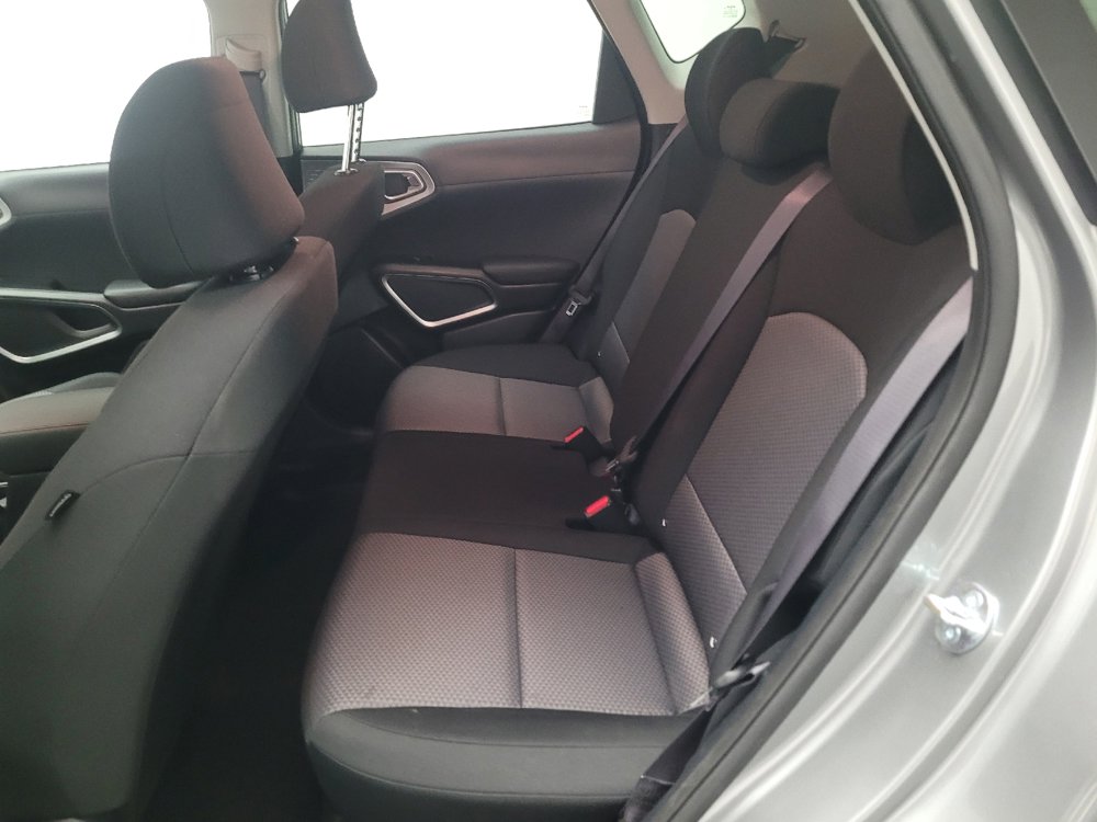 Used 2025 Kia Soul S image 18