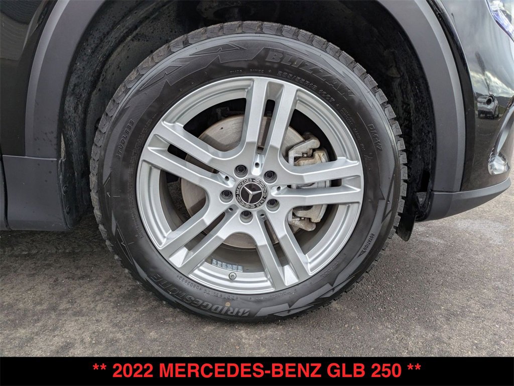 Used 2022 Mercedes-Benz GLB 250 4MATIC image 30