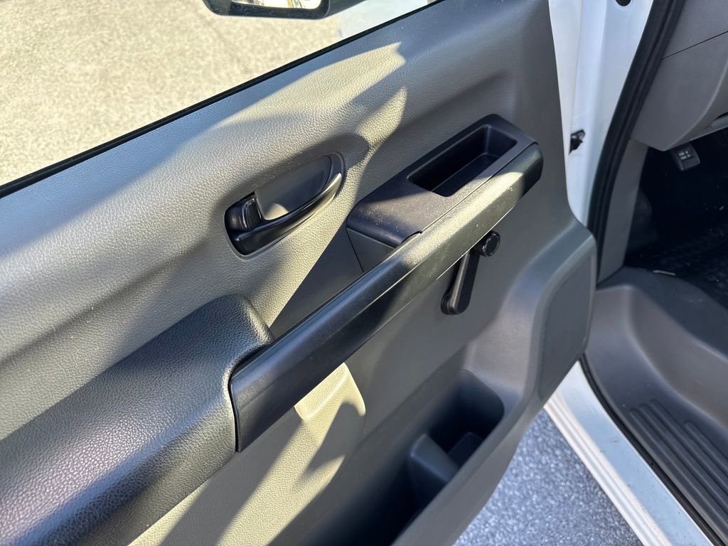 Used 2016 Nissan NV 3500 S image 12