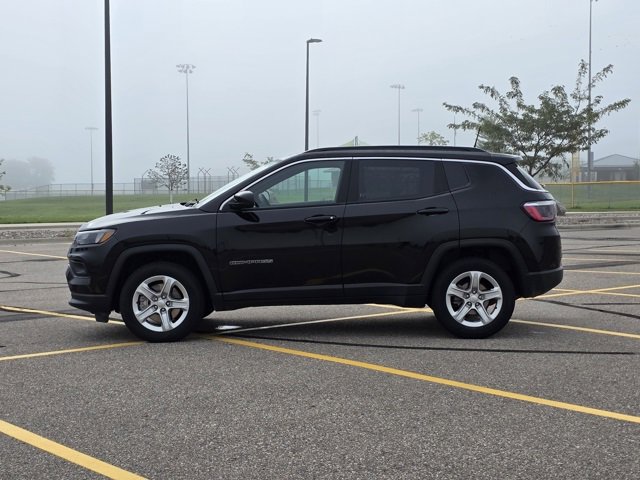 Used 2023 Jeep Compass Latitude w/ Convenience Group image 32