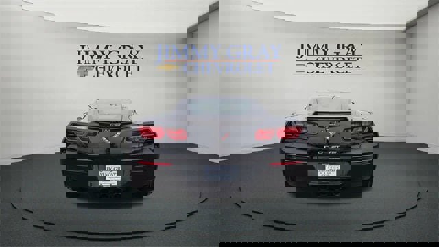 Used 2017 Chevrolet Corvette Stingray Coupe w/ 1LT image 4