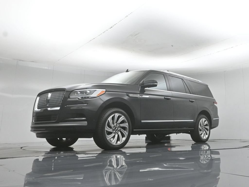 Used 2023 Lincoln Navigator L Reserve AWD/4WD image 48