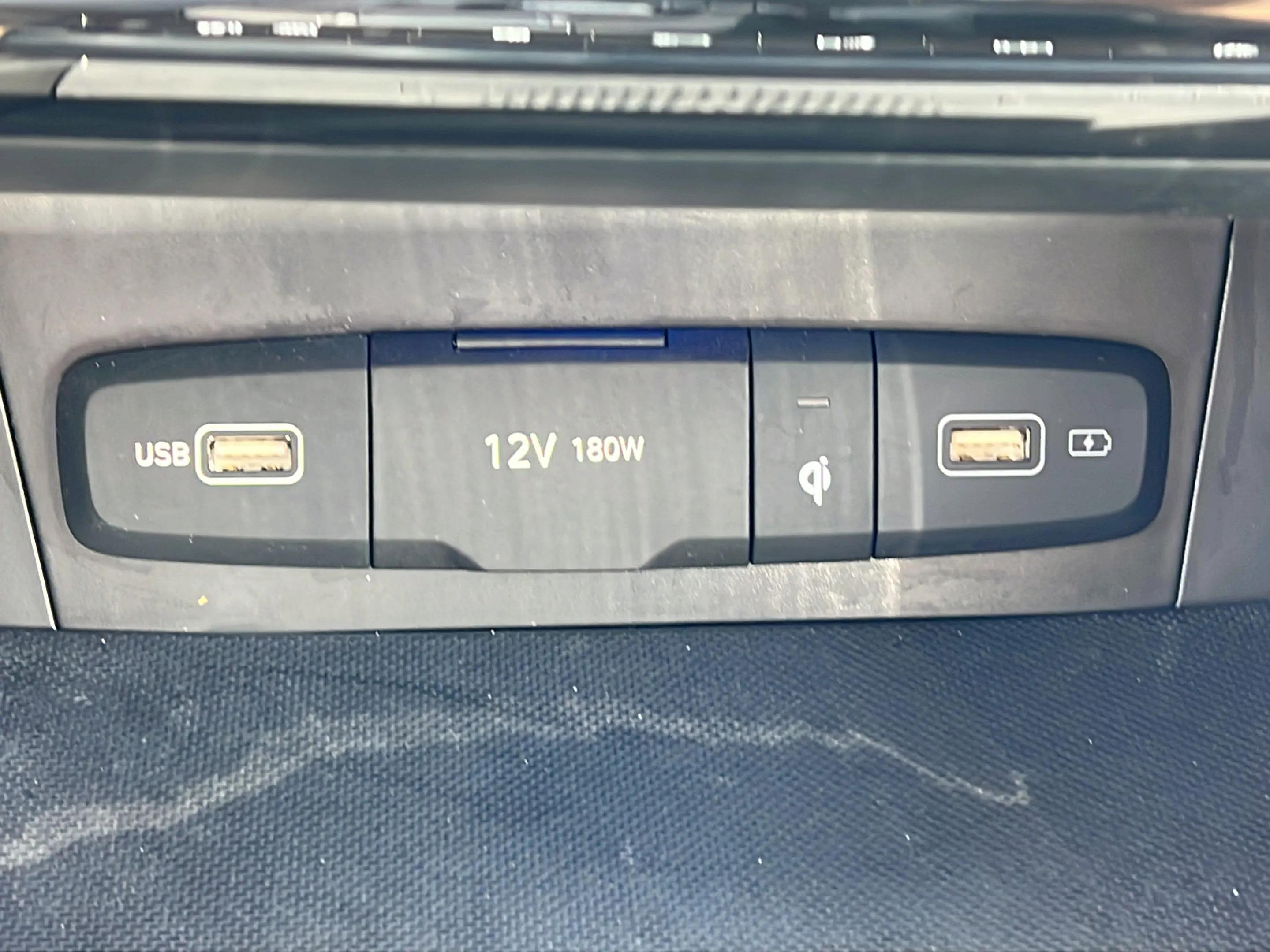 Certified 2024 Hyundai Tucson Limited FWD image 17