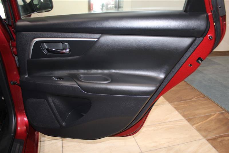 Used 2017 Nissan Altima 2.5 SR FWD image 29