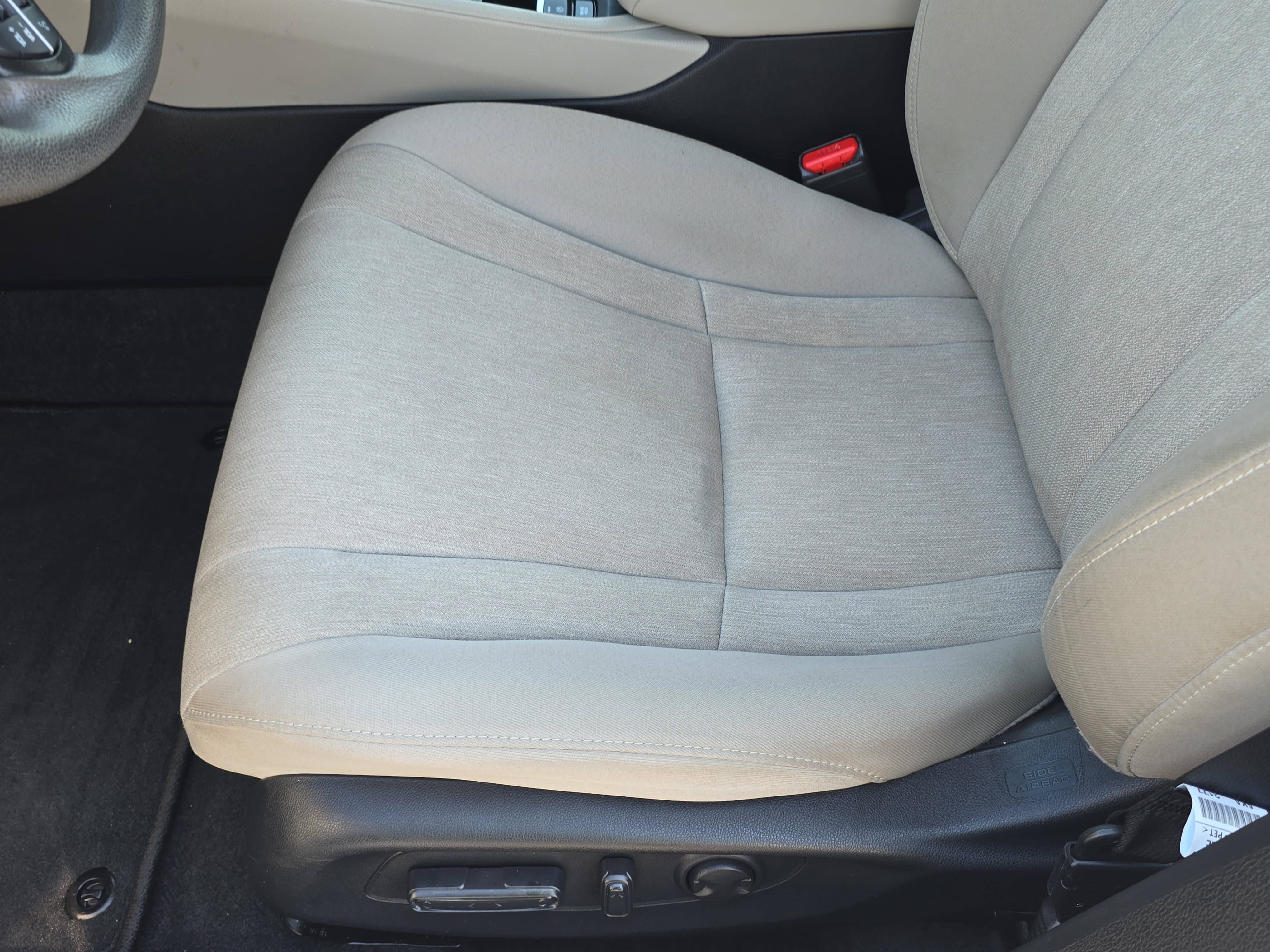Used 2023 Honda Accord EX image 28