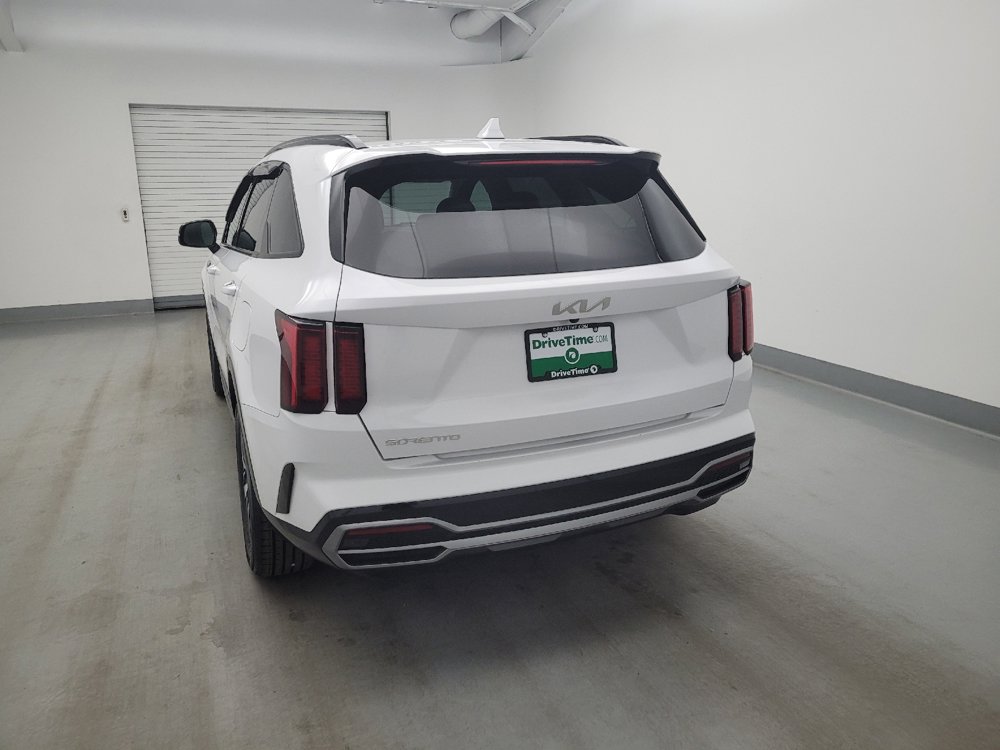 Used 2023 Kia Sorento S w/ Panoramic Sunroof Package FWD image 6