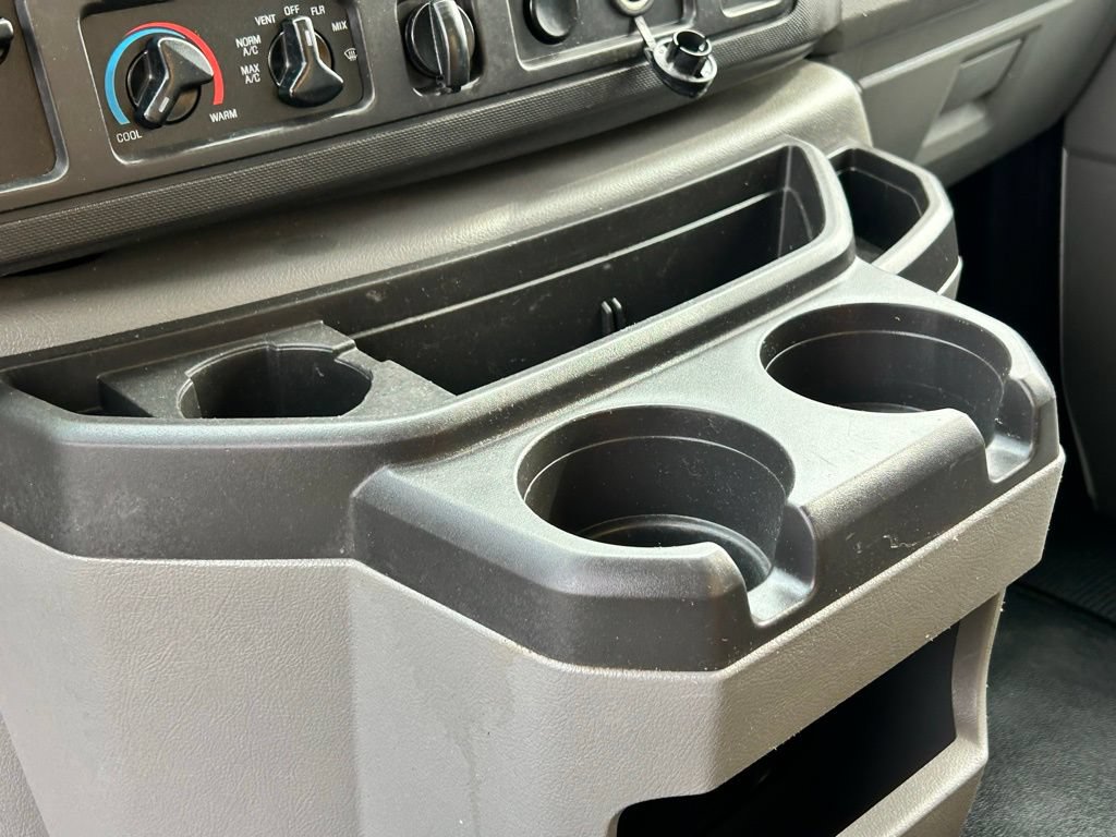 Used 2019 Ford E-350 and Econoline 350 Super Duty RWD image 17