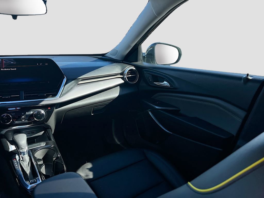 Used 2025 Chevrolet Trax ACTIV w/ Driver Confidence Package image 23