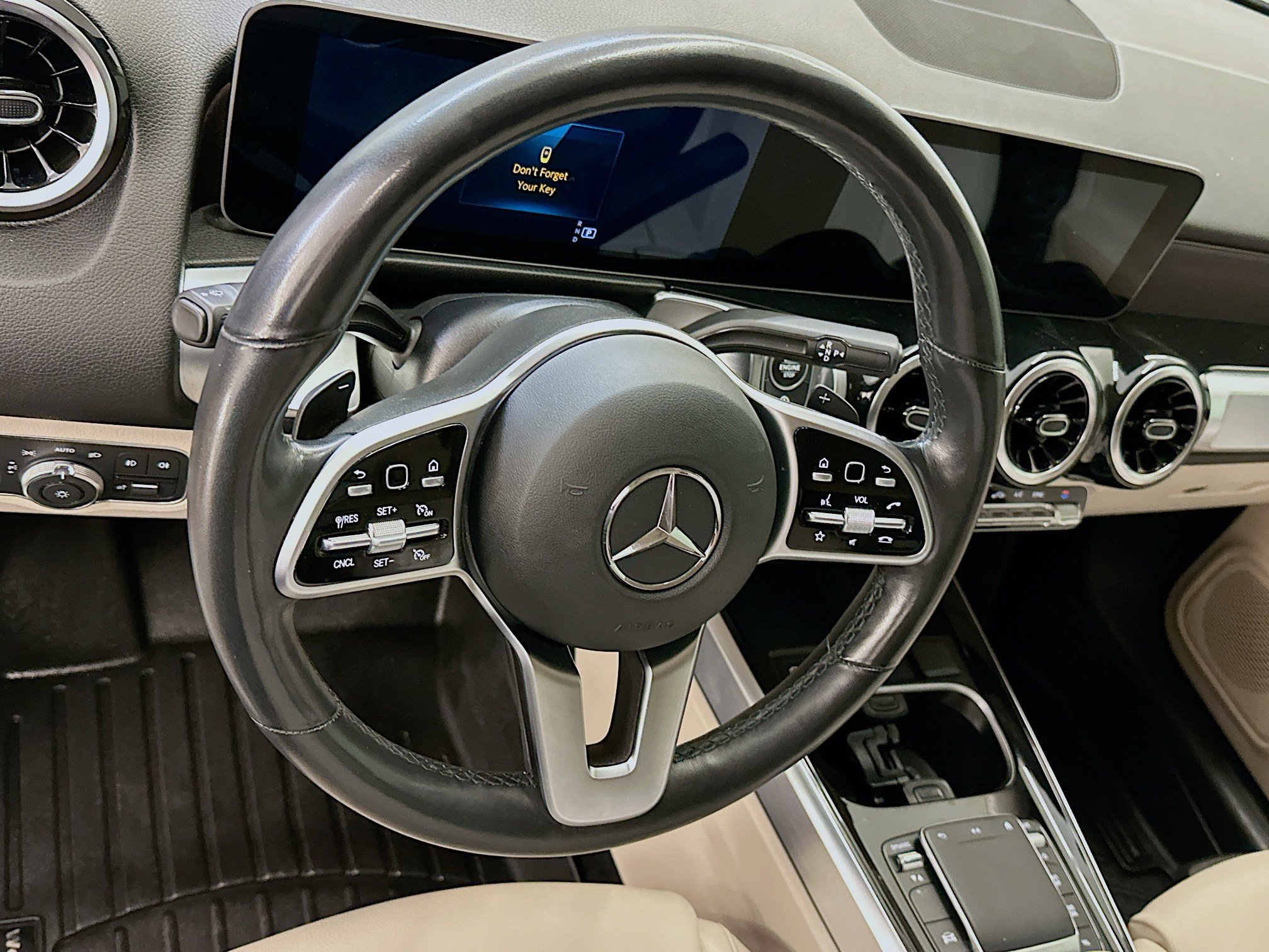 Used 2021 Mercedes-Benz GLB 250 GLB 250 image 18