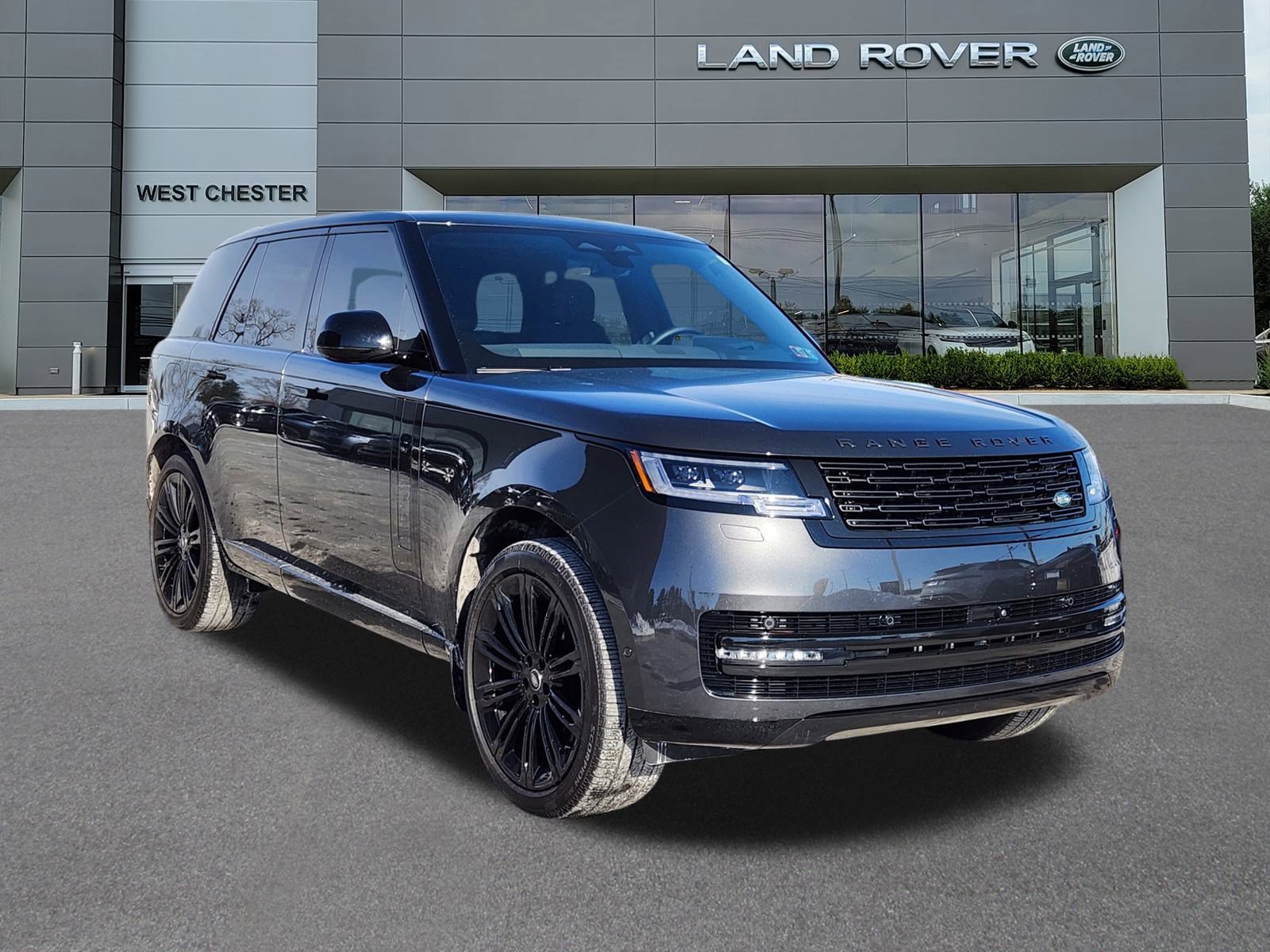 Certified 2025 Land Rover Range Rover SE image 2