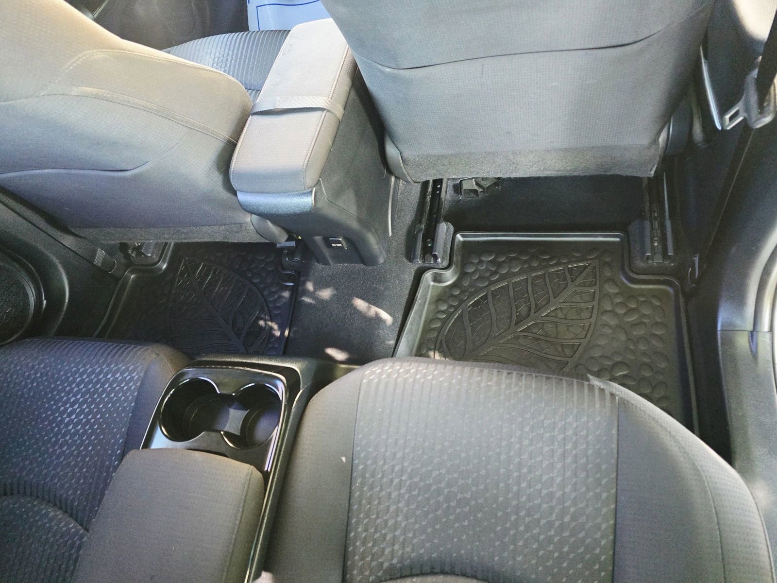 Used 2018 Toyota Prius Prime Premium image 34