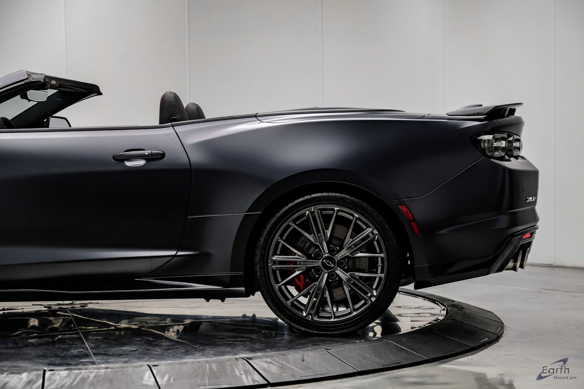 Used 2024 Chevrolet Camaro ZL1 RWD image 11