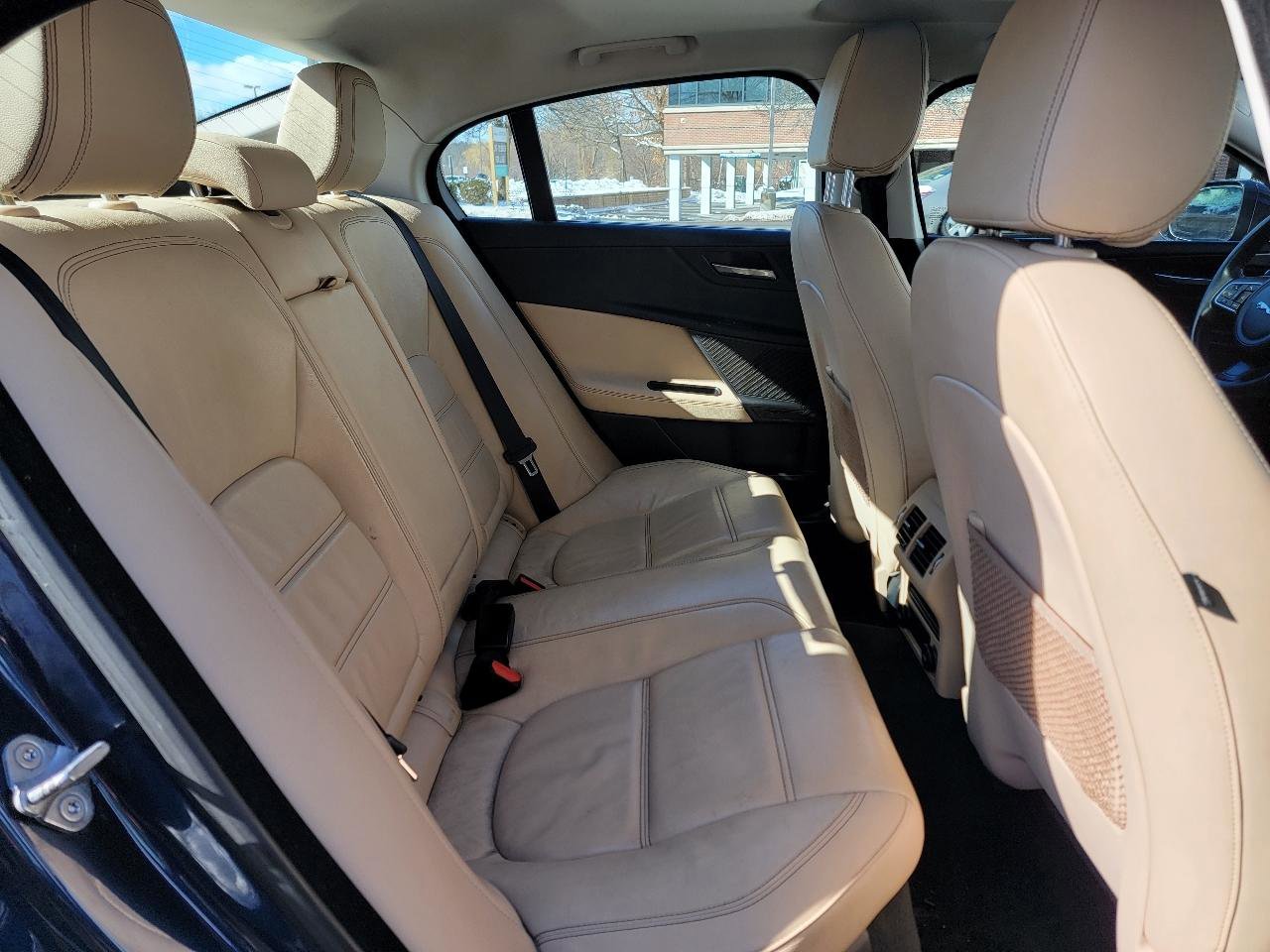 Used 2017 Jaguar XE Prestige image 23