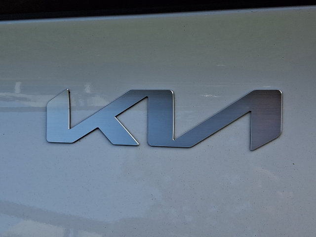 Certified 2025 Kia Sportage EX AWD/4WD image 29