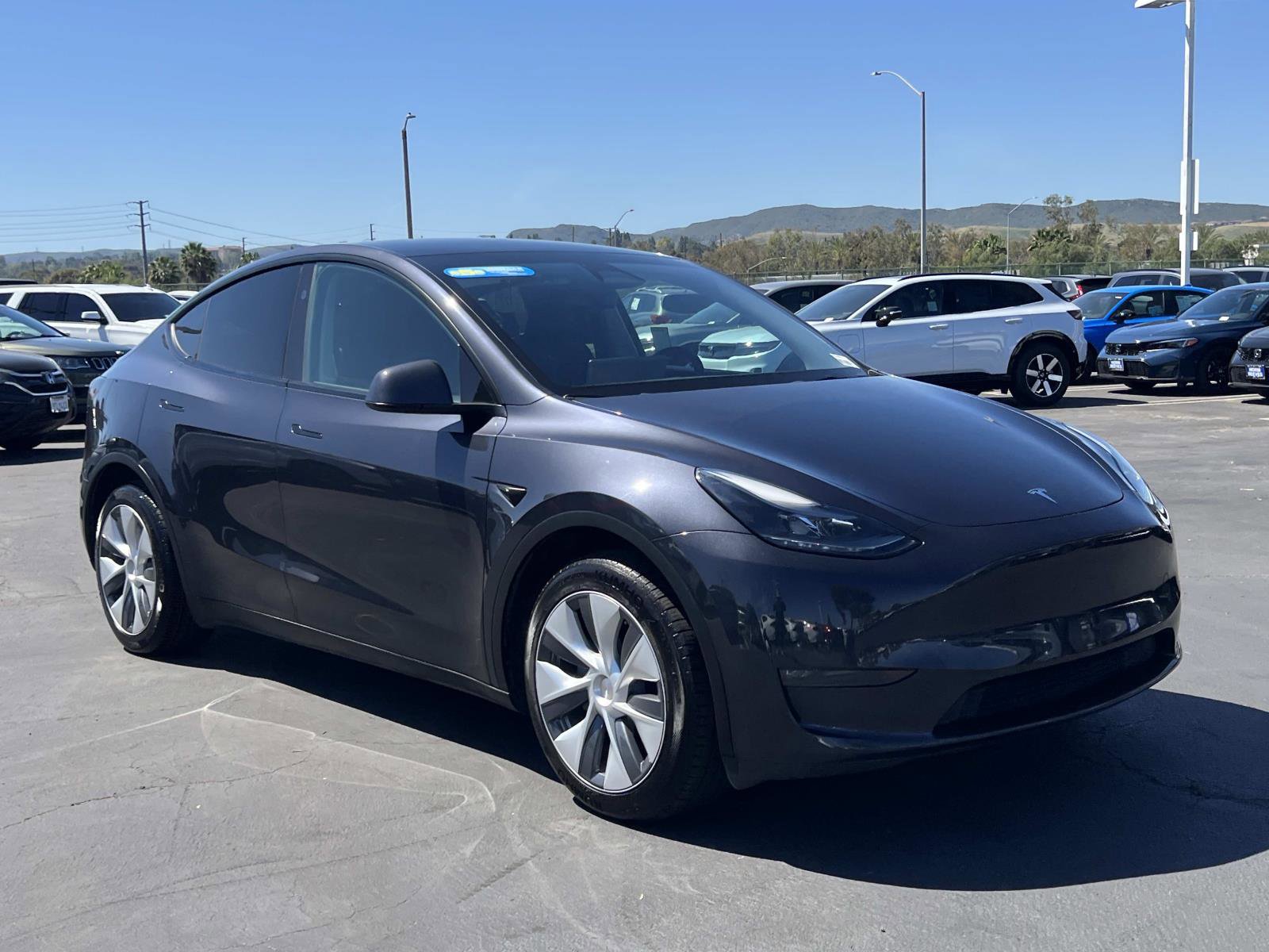 Used 2024 Tesla Model Y Long Range image 28