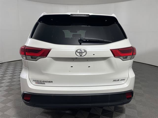 Certified 2017 Toyota Highlander XLE AWD/4WD image 6