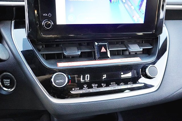Used 2026 Toyota Corolla SE FWD image 37