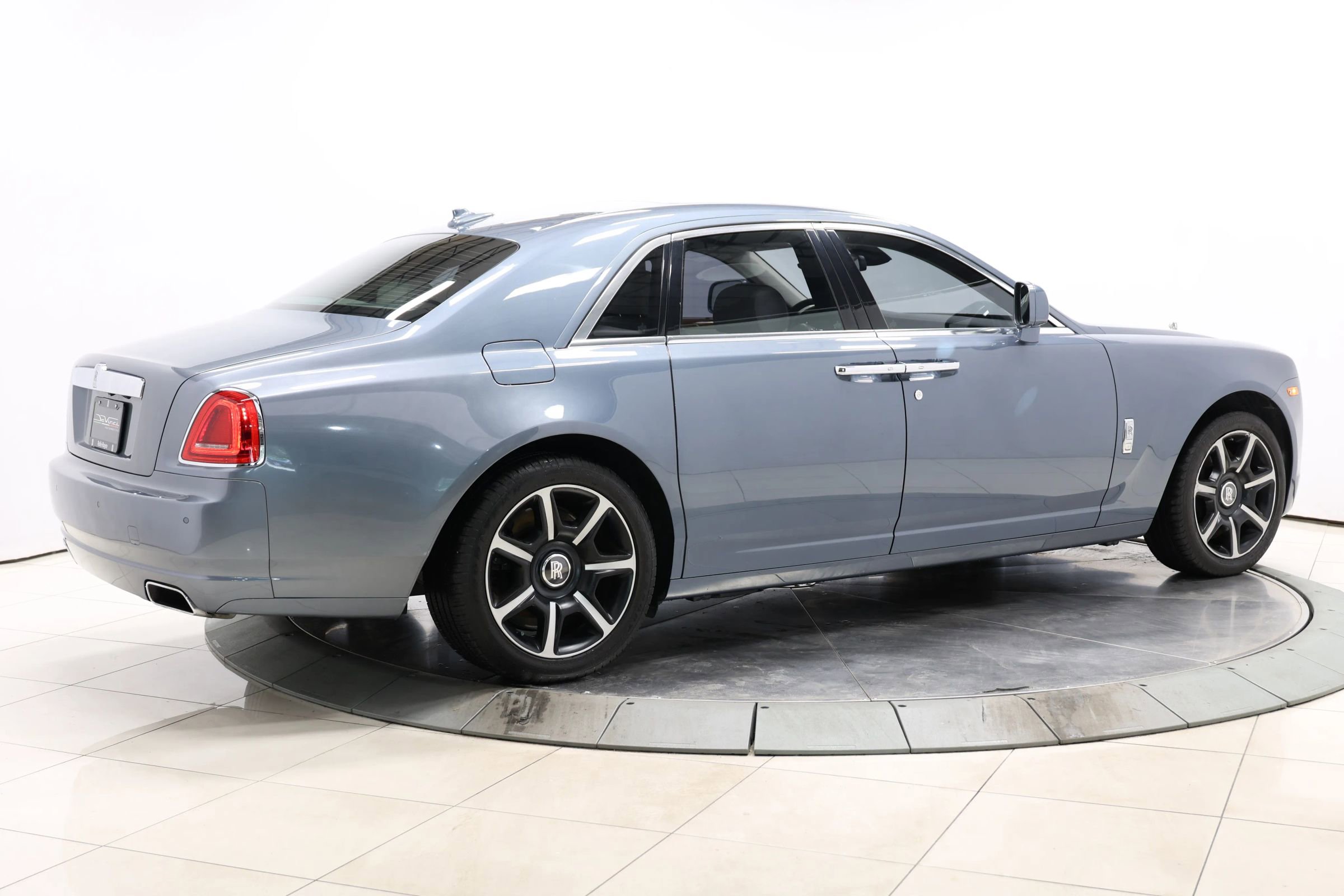 Used 2011 Rolls-Royce Ghost image 66