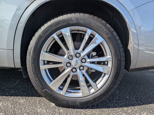 Used 2024 Cadillac XT6 Premium Luxury w/ Technology Package image 13