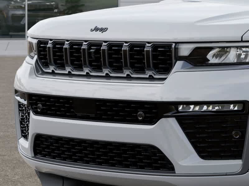 New 2026 Jeep Grand Cherokee Summit w/ Obsidian Package AWD/4WD image 11