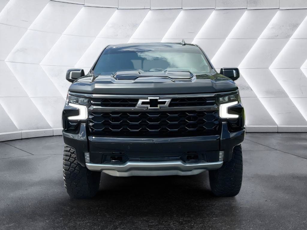 Used 2025 Chevrolet Silverado 1500 ZR2 w/ Technology Package AWD/4WD image 2