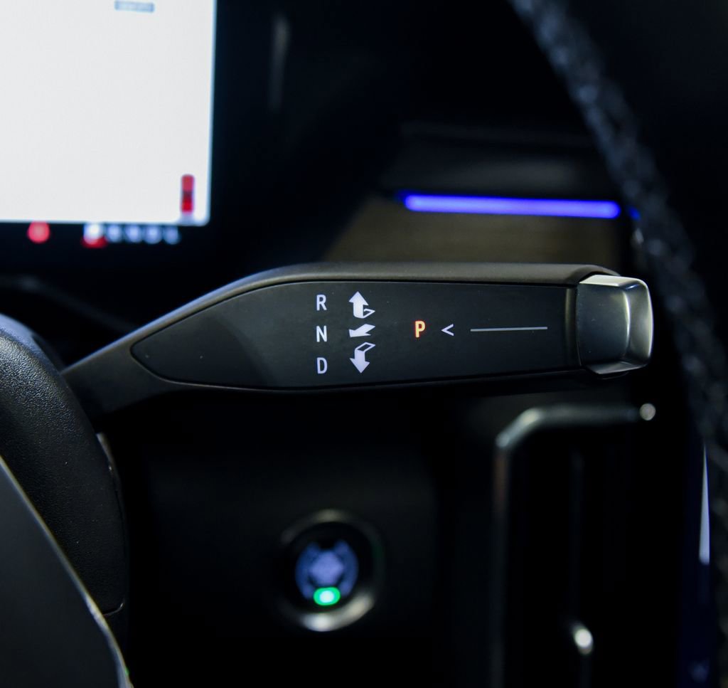 Used 2024 GMC Acadia Denali image 30