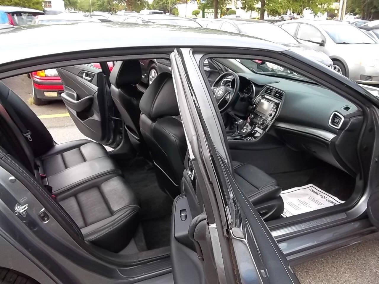 Used 2016 Nissan Maxima 3.5 SV FWD image 9