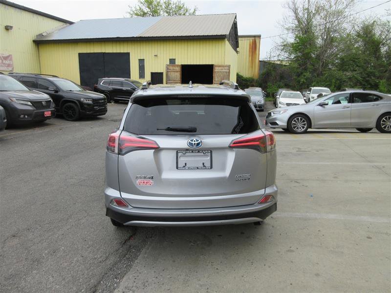 Used 2018 Toyota RAV4 Limited w/ Advanced Technology Package AWD/4WD image 4