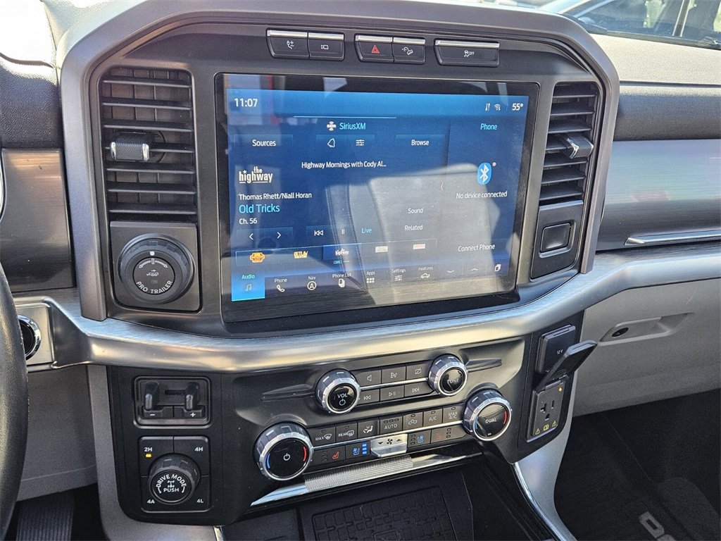 Used 2023 Ford F150 Lariat w/ Trailer Tow Package image 17