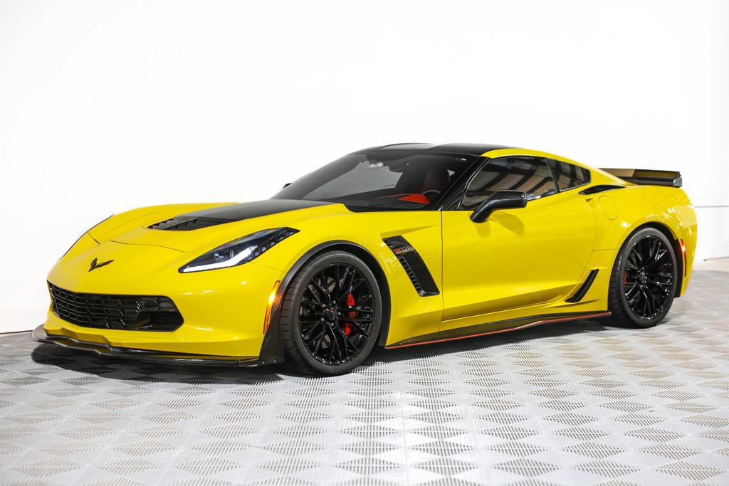 Used 2016 Chevrolet Corvette Z06 w/ 3LZ Preferred Equipment Group RWD image 29