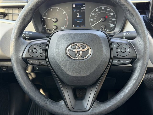 Used 2025 Toyota Corolla LE image 26