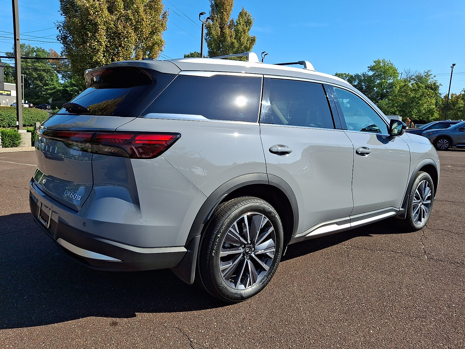 Certified 2026 INFINITI QX60 Luxe w/ Cargo Package AWD/4WD image 6