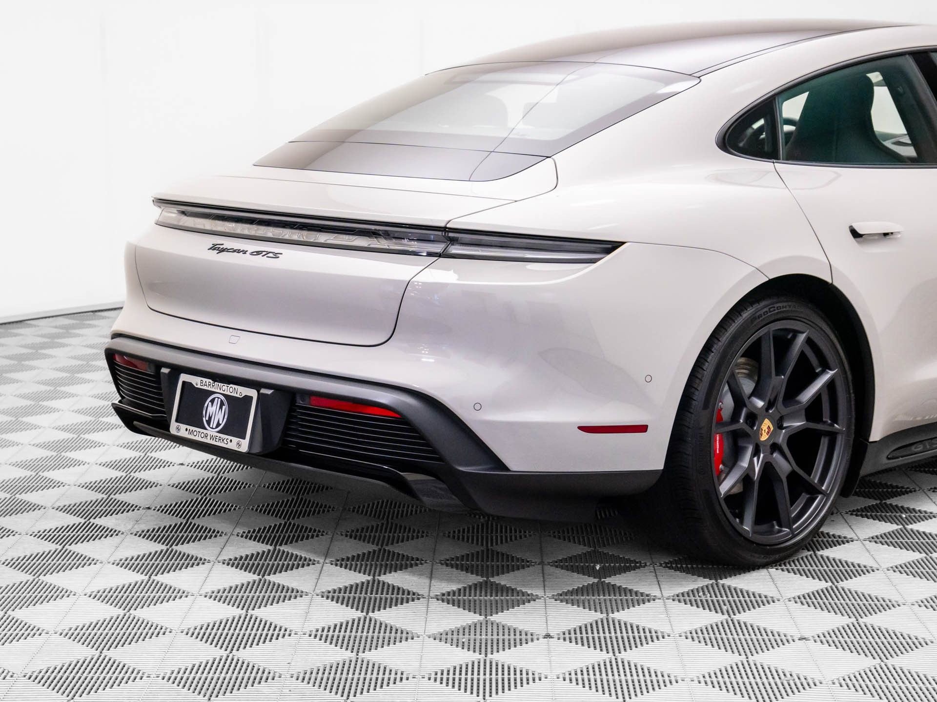 New 2026 Porsche Taycan GTS AWD/4WD image 38