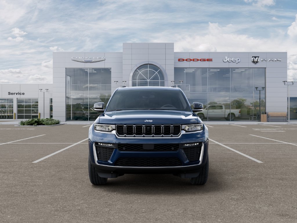 New 2026 Jeep Grand Cherokee Limited w/ Luxury Tech Group II RWD image 6