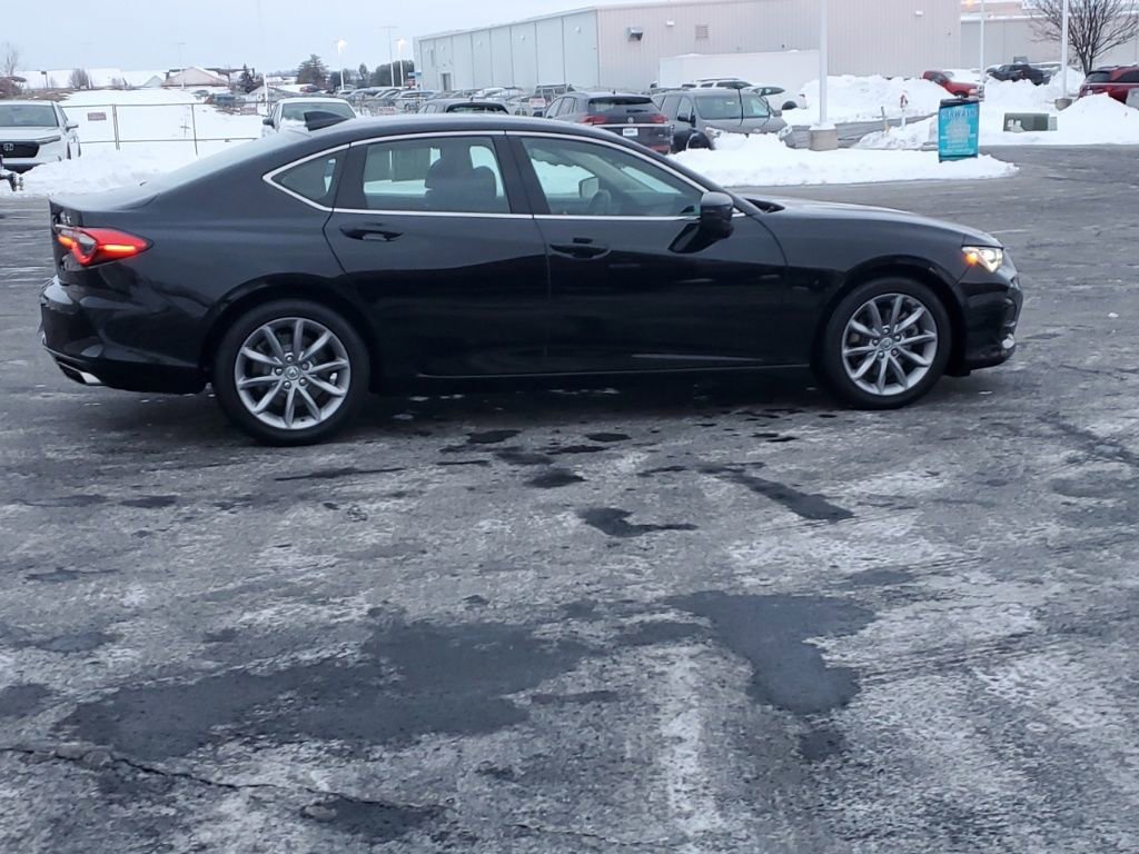 Used 2023 Acura TLX image 9