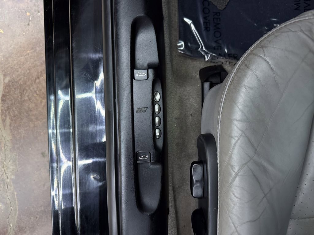 Used 2002 Porsche Boxster image 17