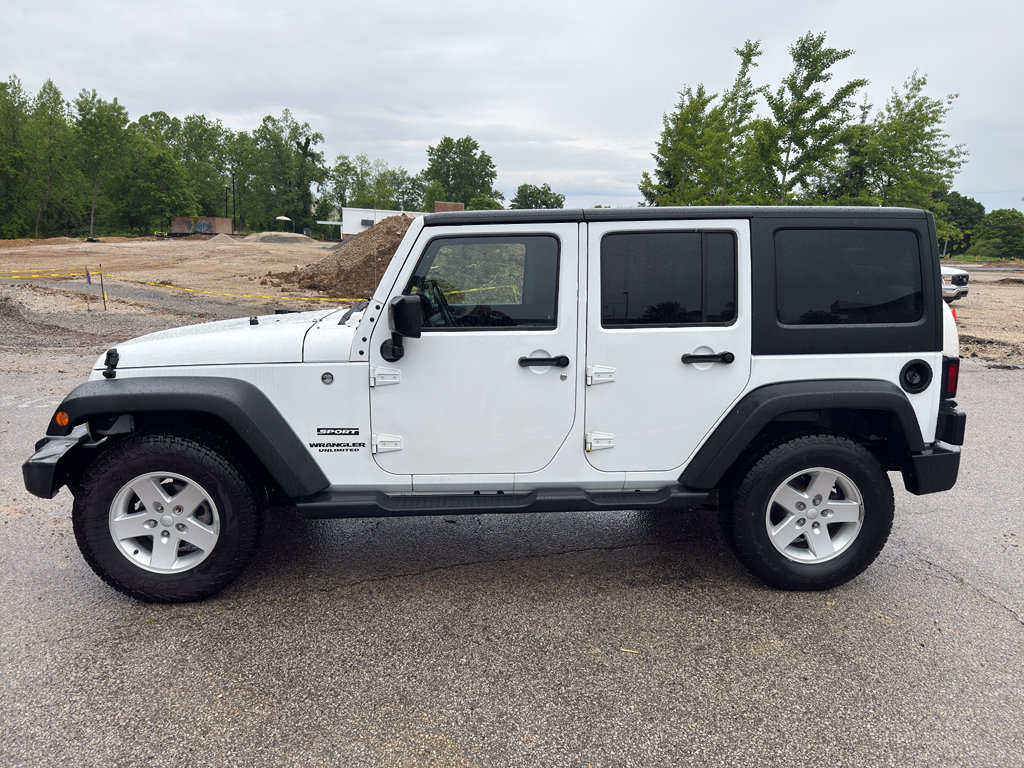 Used 2017 Jeep Wrangler Unlimited Sport w/ Quick Order Package 24S AWD/4WD image 3