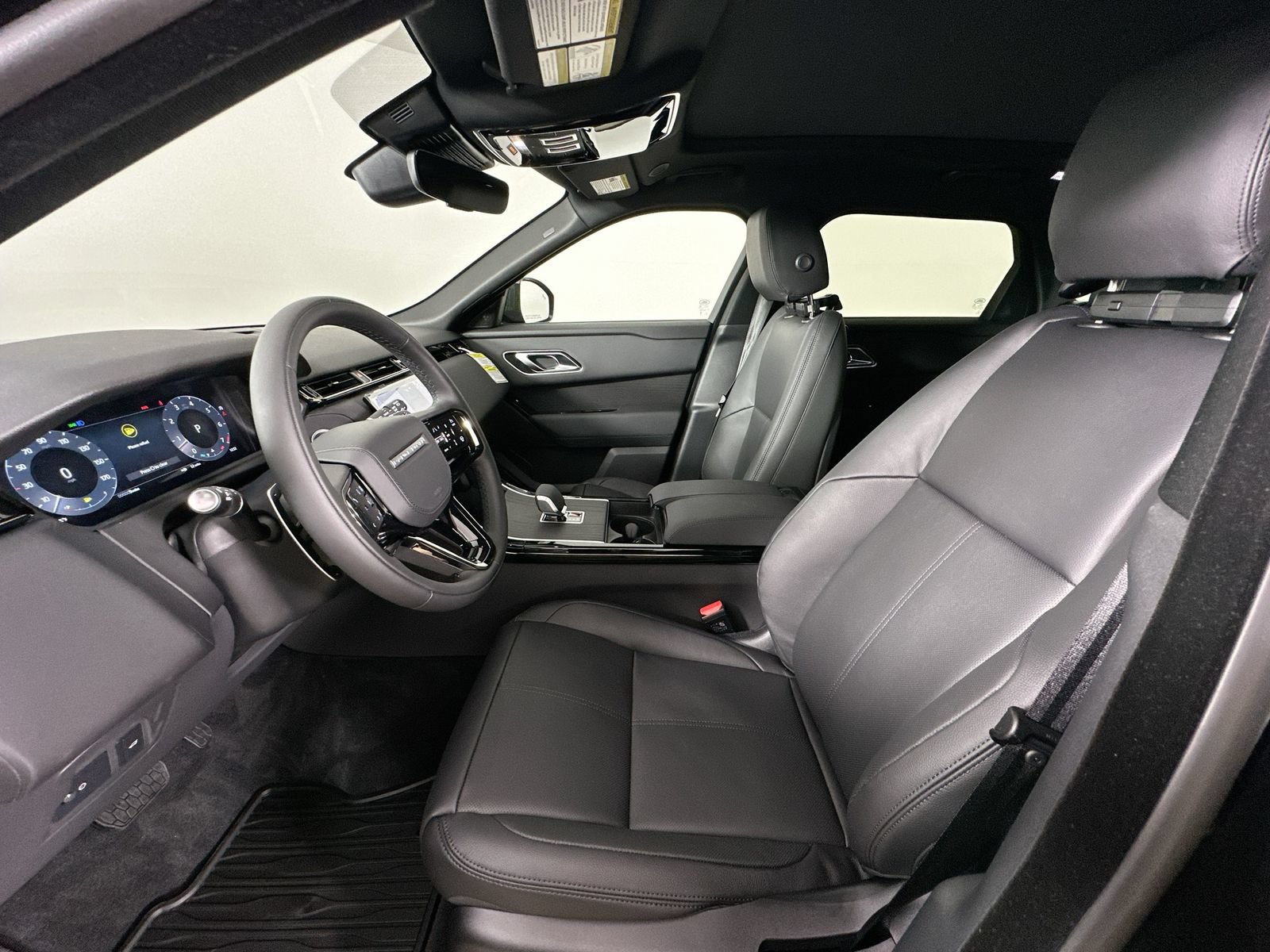 New 2026 Land Rover Range Rover Velar S AWD/4WD image 33