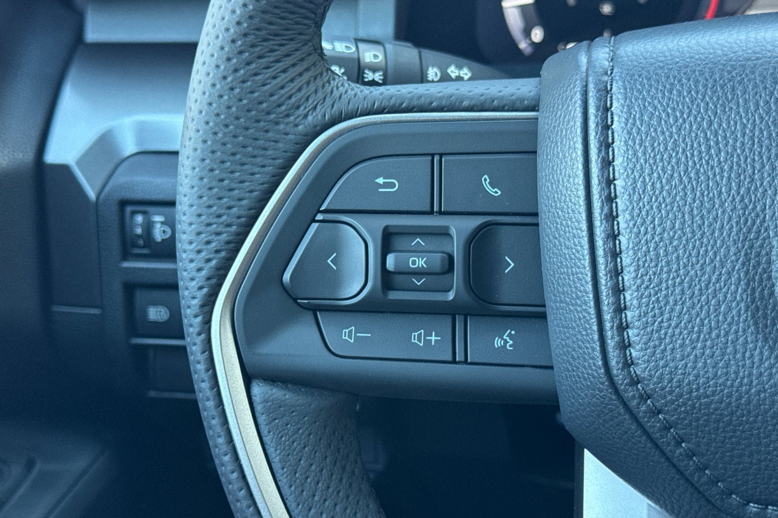 New 2026 Toyota Tacoma TRD Off-Road AWD/4WD image 25