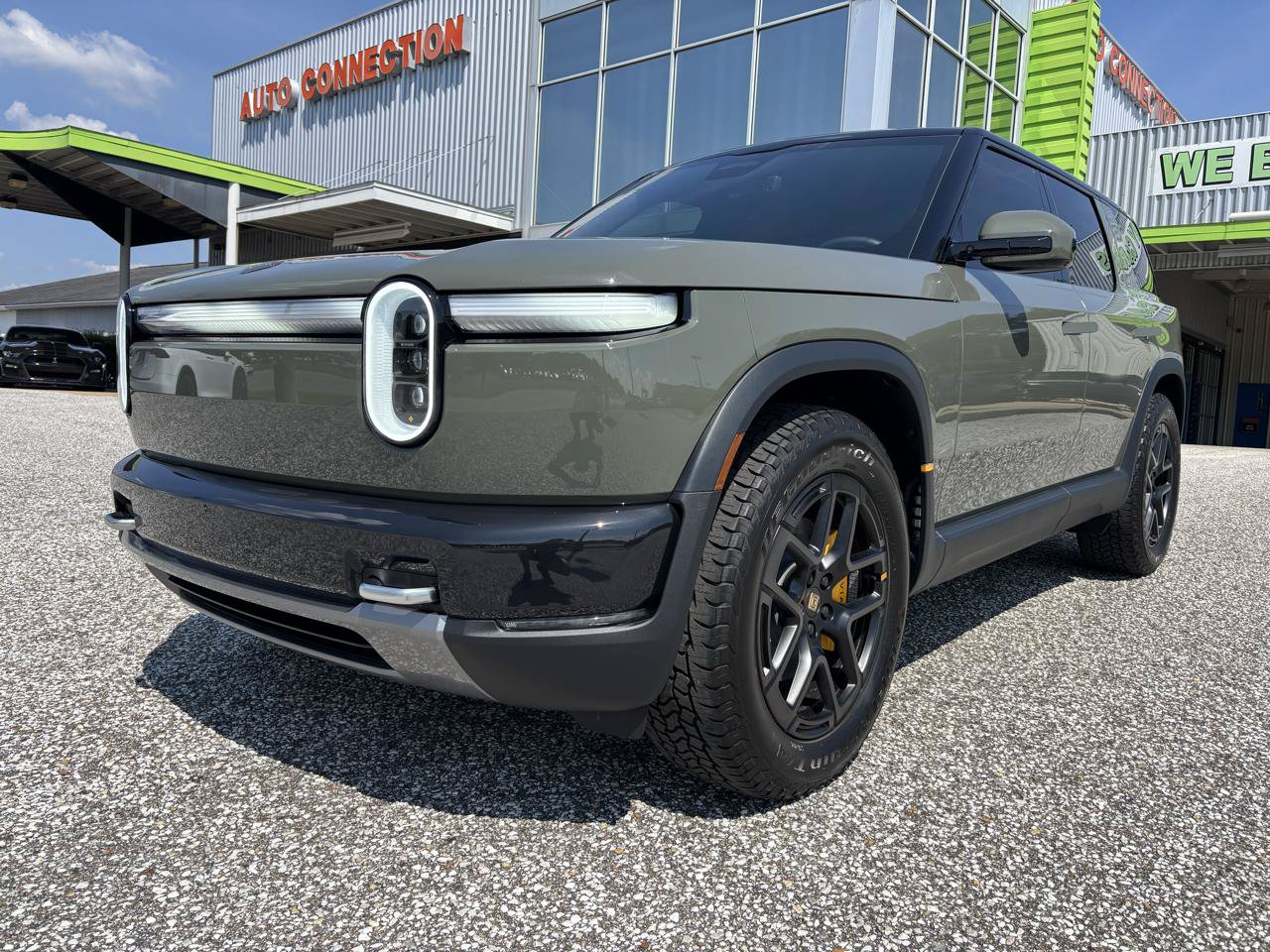 Used 2027 Rivian R2 Performance Dual AWD/4WD image 11
