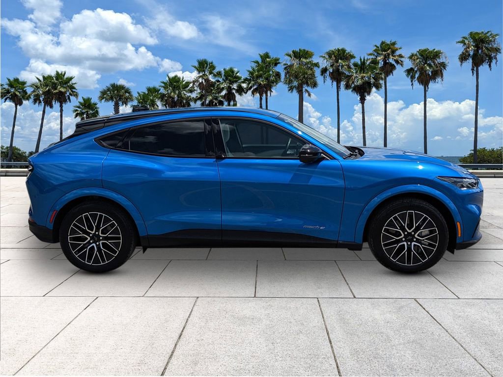 Used 2025 Ford Mustang Mach-E Premium image 9
