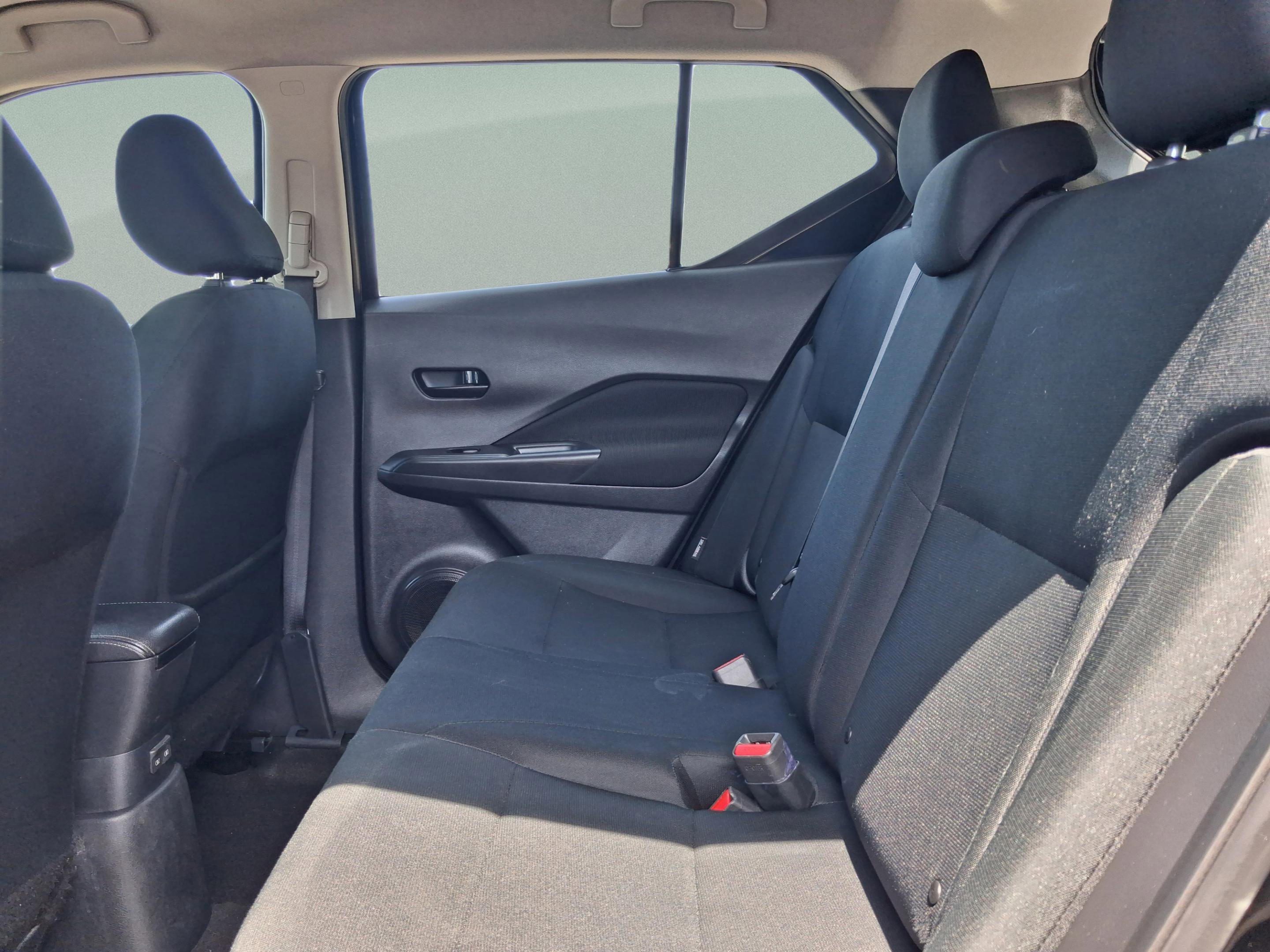 Used 2024 Nissan Kicks S image 26