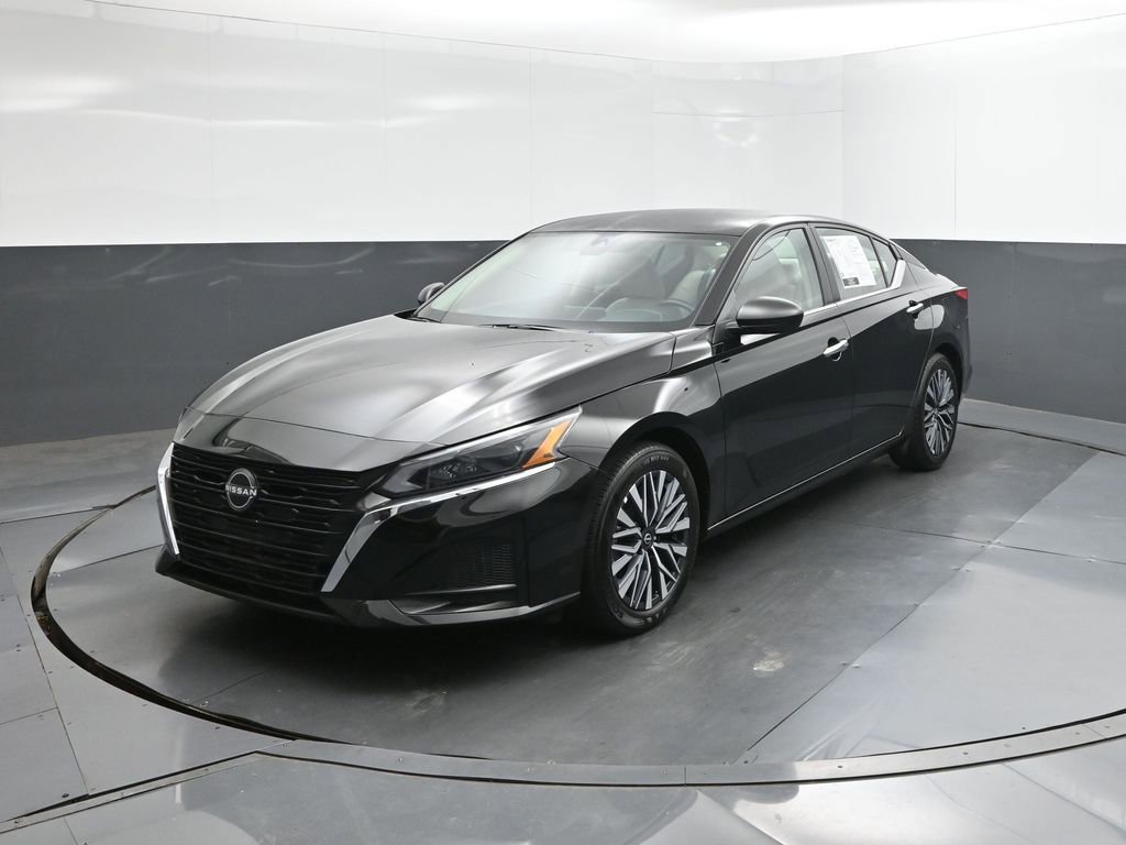 Used 2025 Nissan Altima 2.5 SV image 22