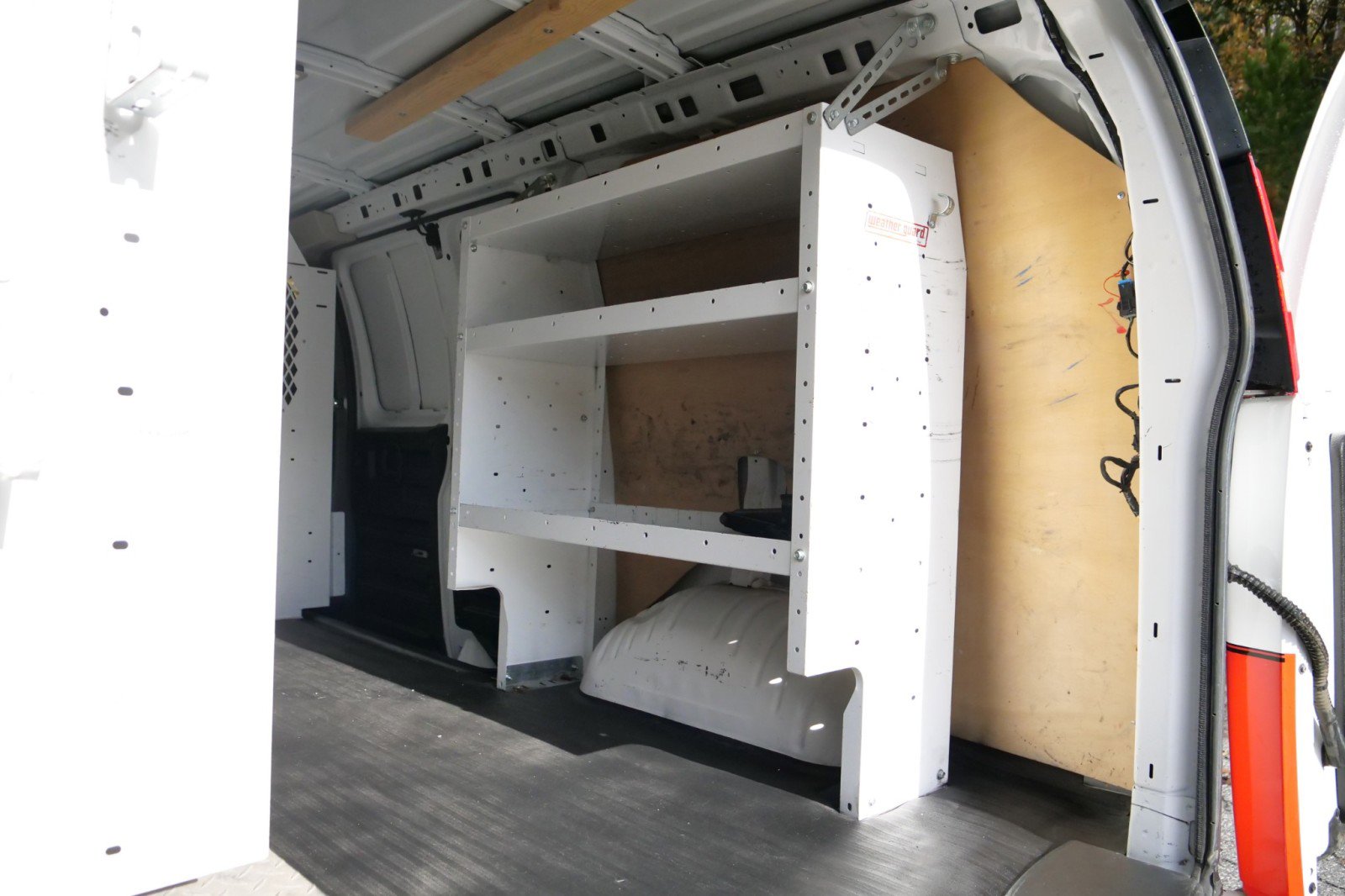 Used 2018 GMC Savana 3500 w/ Driver Convenience Package image 12